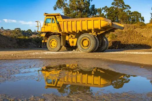 Roller Bearing selection for mining operations - Criteria-based comparison of the four mining-relevant types