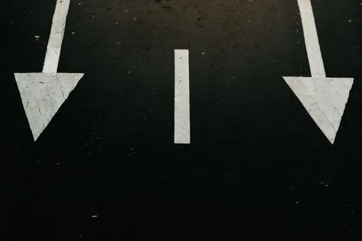 Modified Bitumen Membrane selection for cleanrooms - When Modified Bitumen Is the Wrong VCL Choice