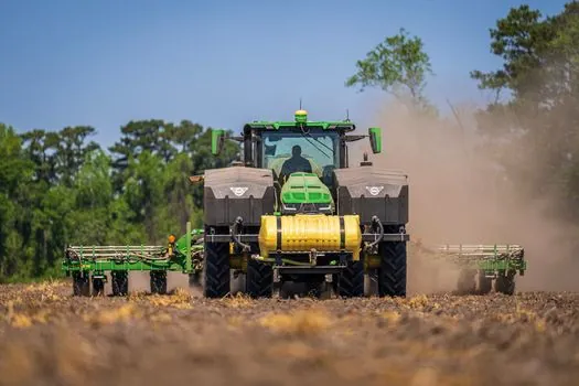 Molding Line selection for agriculture machinery - Selection Criteria That Are Non-Negotiable