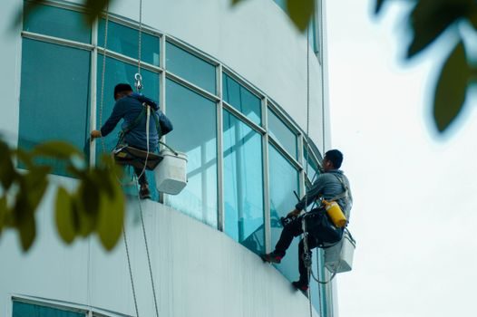 Multi-Gas Detector selection for work at height - Certifications: ATEX, IECEx, and the Height-Plant Reality