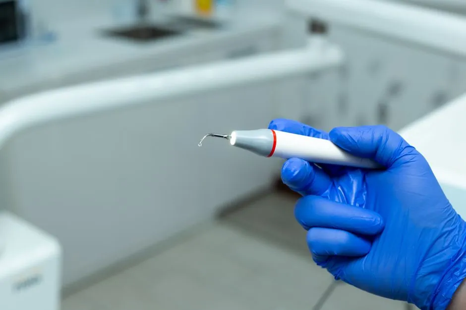 Nitrile Rubber (NBR) Selection for Medical Devices: Spec Bands, Biocompatibility, and