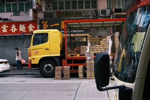 Order Picker selection for cold chain logistics - Selection Criteria: Sizing the Truck to the Aisle, the Load, and the Audit