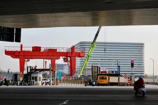 overhead bridge crane selection guide - Hoist Type, Control Method and Operating Environment