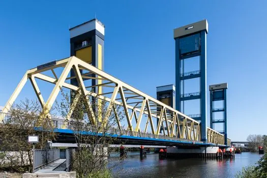 Overhead Bridge Crane selection for road construction - Comparison: Single Girder, Double Girder, and Gantry Alternatives