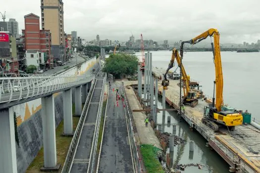 Overhead Bridge Crane selection for road construction - What Road-Site Buyers Get Wrong