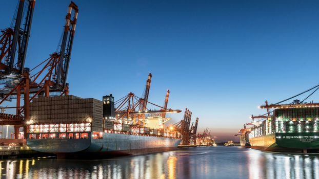 Overhead Conveyor selection for port logistics - Decision Matrix: Monorail vs Power-and-Free vs EMS for Ports