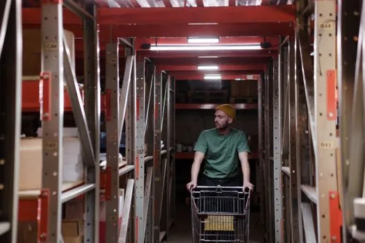 Pallet Rack selection for pharmaceutical distribution - Selective vs Drive-In vs Push-Back vs Pallet Flow