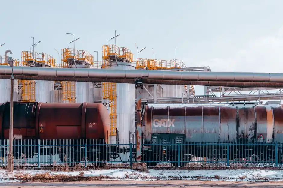 PEEK selection for oil and gas: grades, ratings, and sour-service rules