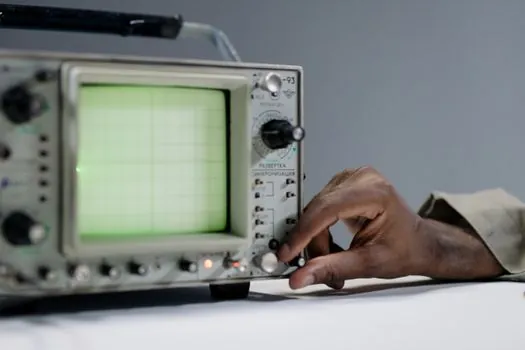 how to choose a Peristaltic Pump - Drive Interface: RS-232, TTL, Analog, and Field Power