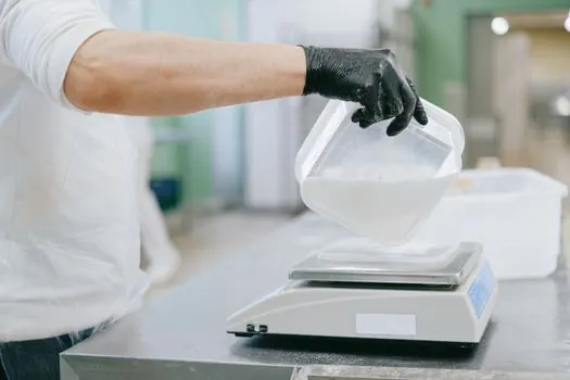 Temperature Calibration Bath selection criteria - Selection checklist and acceptance test