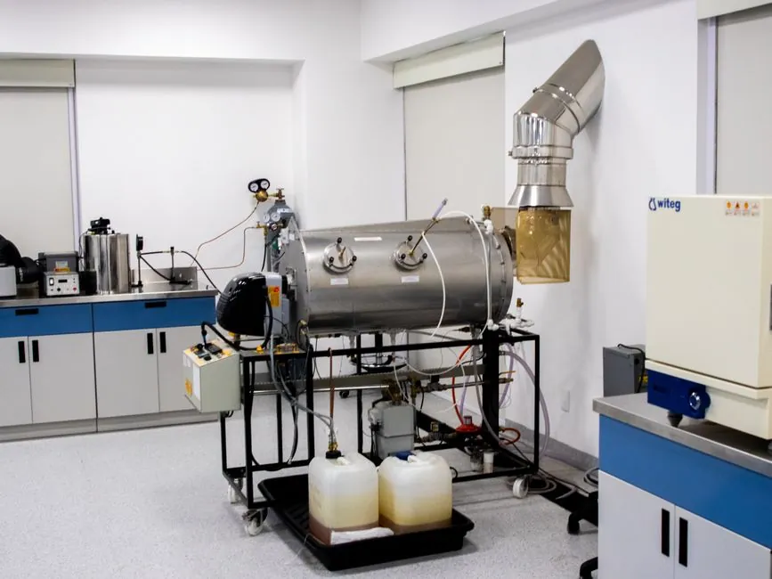 Pick a Calibration Bath by Range, Volume, Stability, Immersion