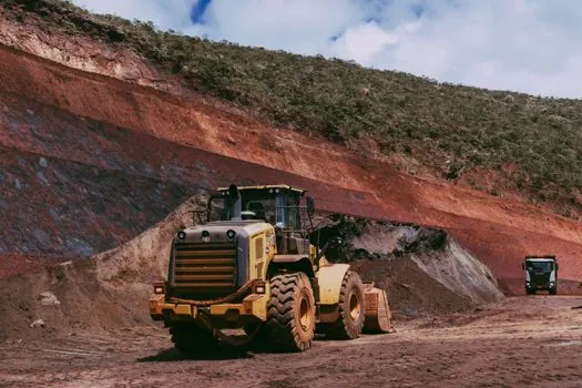 Pile Driver selection for quarrying - Carrier Match: Excavator Class, Oil Flow and Headroom
