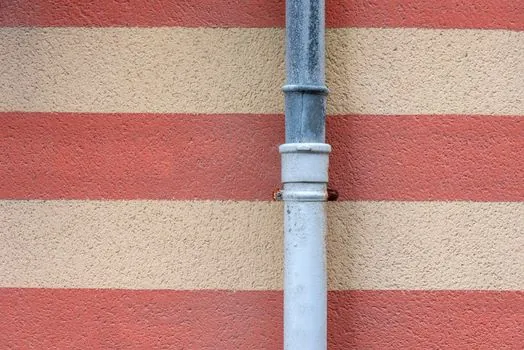Laser Level selection for plumbing installation - Beam color, range, and accuracy: what actually matters