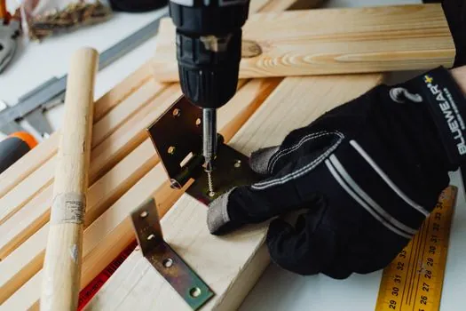 Pneumatic Nail Gun selection for interior finishing - Common Failure Modes and Field Fixes