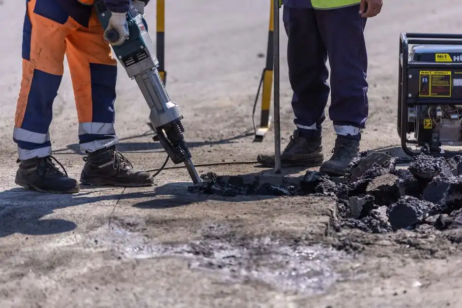 Pneumatic nail gun selection for road maintenance: substrate and pressure mapped