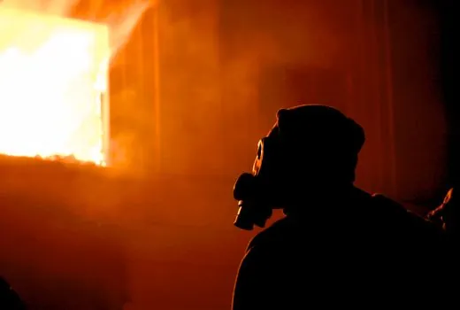 Polycarbonate (PC) selection for energy equipment - Standards, flammability, and regulatory anchors