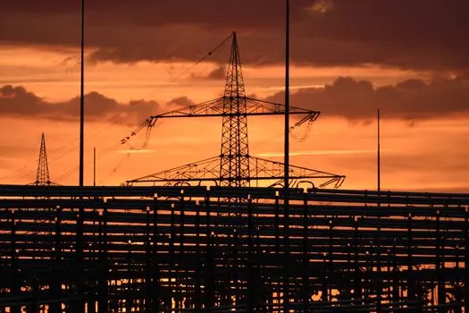 how to choose a Power Distribution Box - Use Cases and Who Should NOT Pick the Mainstream Option