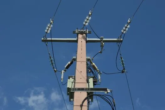 power grid manufacturing equipment guide - Comparison: HVDC, LPT, and switchgear supply bases