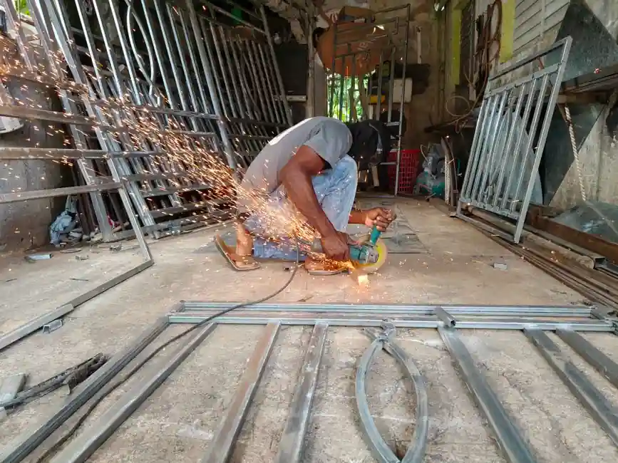 Power Trowel Picks for Steel Construction Slabs