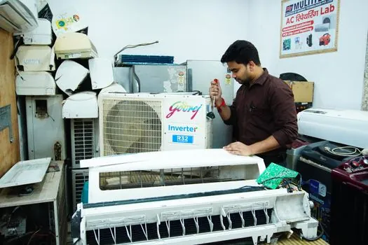 precision air conditioning competitive landscape 2026 - Selection Criteria: Inverter, Refrigerant, and Modularity