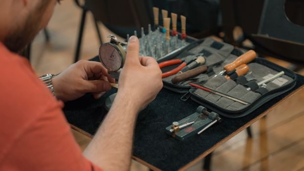 Pressure Calibrator selection criteria - When NOT to Pick a General-Purpose Hand-Pump Calibrator