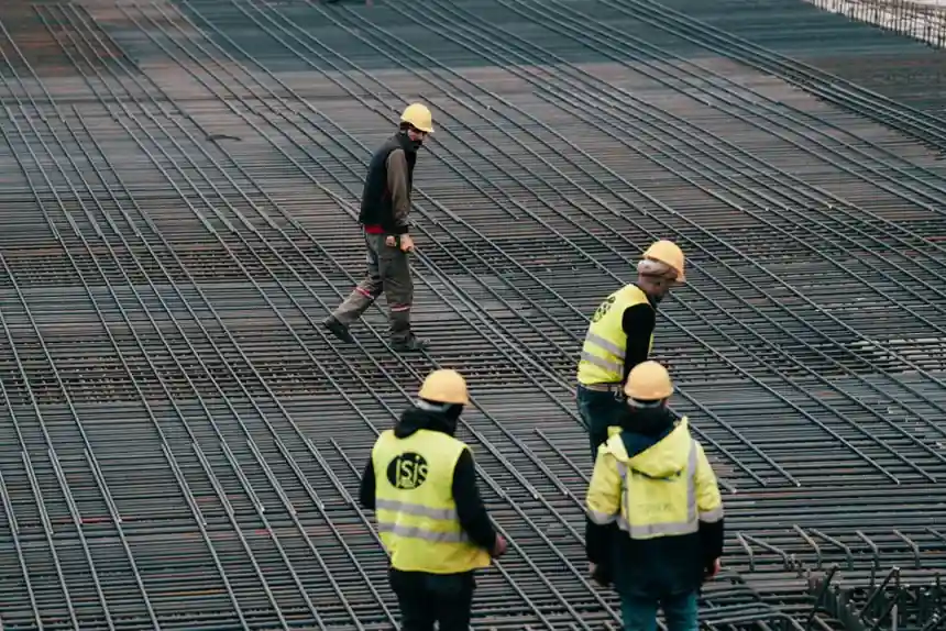 Protective Clothing Selection for Work at Height: 2026 Spec Map