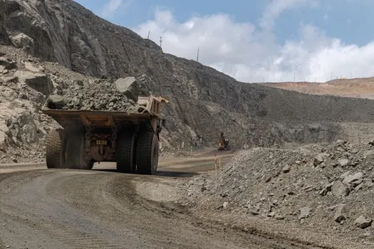 Dump Truck selection for quarrying - Engine, Transmission and Emission Matching for Quarry Duty