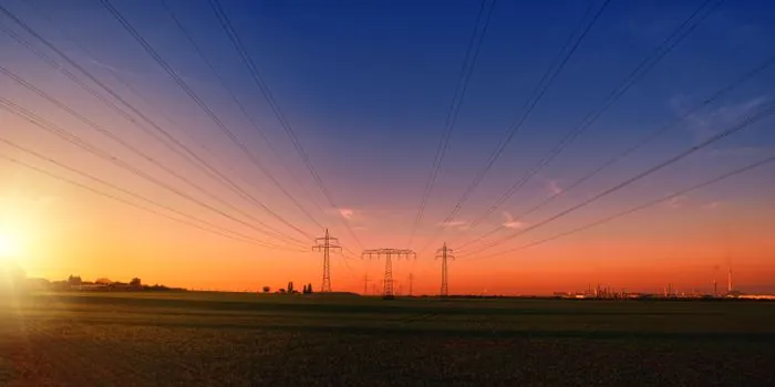 reactive power compensation compatibility with temperature limit requirements - Limits, failure modes, and what the datasheet will not tell you