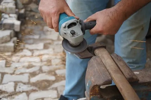 Rebar Bender selection for masonry - Sourcing and after-sales: stock, spares, and repair