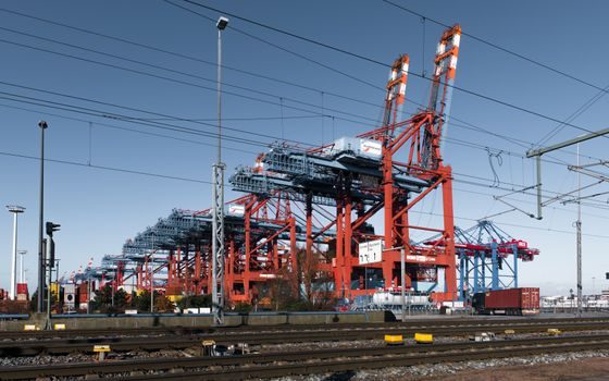 Road Roller selection for port and terminal operations - Power, telematics, and operator constraints