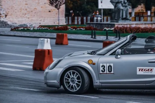 Roller Bearing selection for automotive production - Who roller bearings are for (and not for)