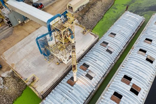roller conveyor vs screw conveyor for load rating - Who Roller Conveyors Are For - and Who Should Walk Away