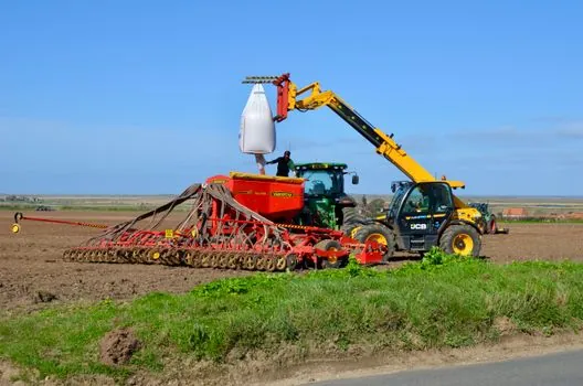 Rotary Drilling Rig selection for agriculture - Comparison of Rotary Rig Classes Suited to Agriculture