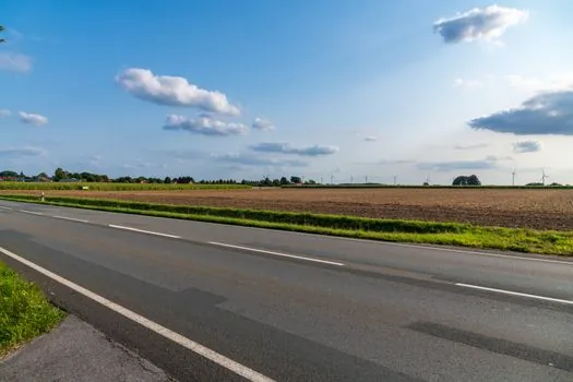 Laser Level selection for road maintenance - Accuracy Bands: ±1/8" at 30 ft vs Millimeter Tolerance Over 100 m