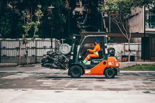 Rough Terrain Forklift selection for agriculture - Engine, fuel, and hydraulic envelope