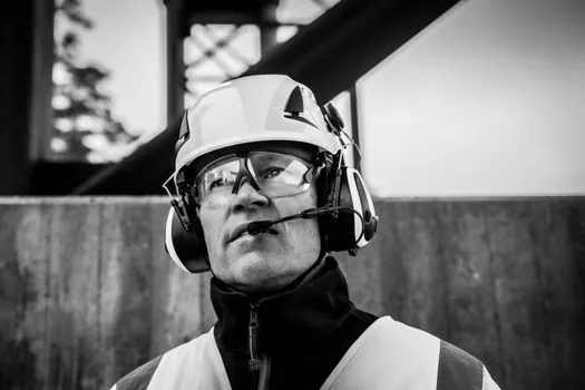 Safety Glasses selection for work at height - Comparison: Lens Marking vs Hazard vs Typical Use