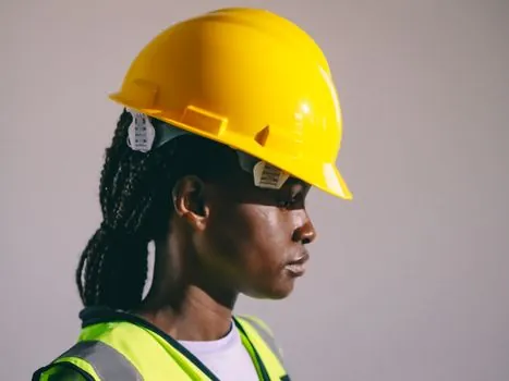 Safety Helmet selection for construction sites - Decision Matrix: Type, Class, and Retention by Hazard