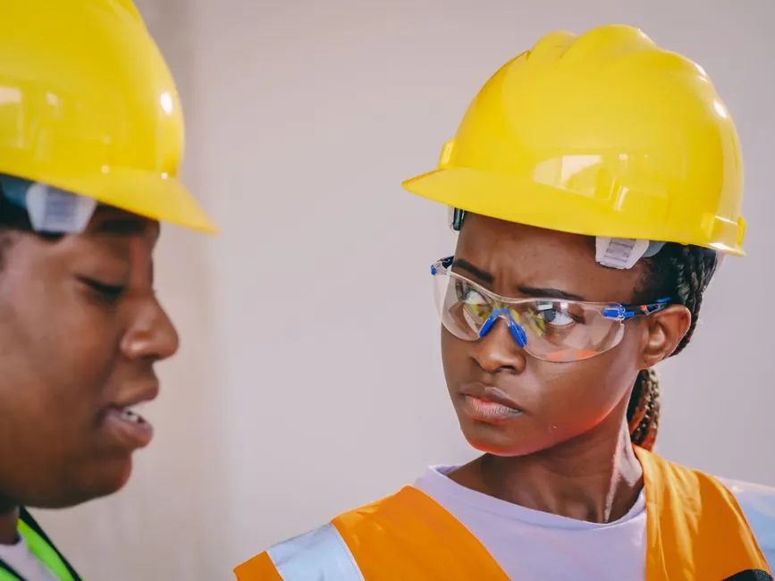 Safety Helmet Selection for Construction Sites: Type, Class, and Hazard Match