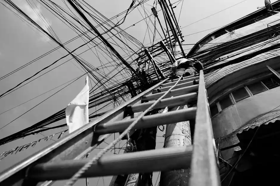 Safety Interlock Switch Selection for Work at Height: A 2026 Spec Map