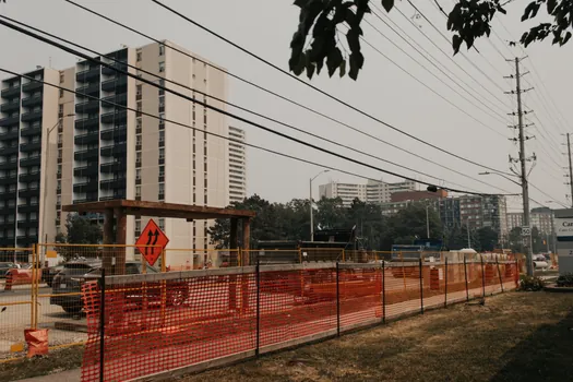 Safety Light Curtain selection for construction sites - Trackable signals to watch after spec