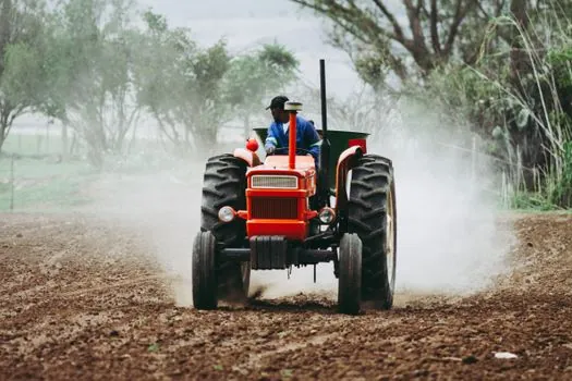 Sand Blasting Machine selection for agriculture machinery - Manual cabinet vs pressure pot vs blast room: a decision matrix