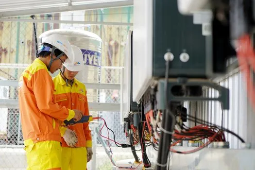 Sander selection for electrical installation - Maintenance, abrasive change, and failure modes to inspect