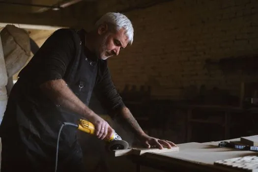 Sander selection for interior finishing - Criteria-based comparison: matching sander class to interior task