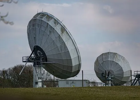 satellite OEM vs ODM manufacturing - Real cases: ground-segment ODM catalogues in China