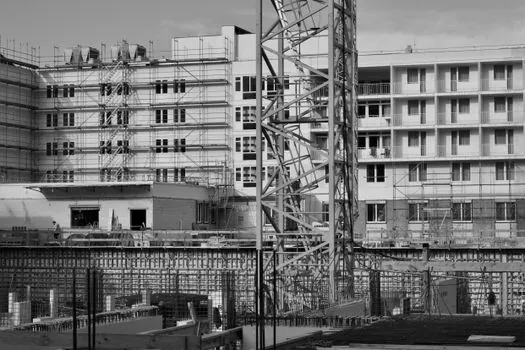 Scaffolding selection for concrete work - Standards and Sourcing Notes