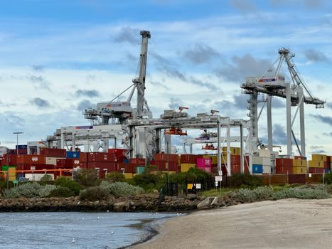 Screw Conveyor selection for port logistics - Who This Spec Is For — and Who It Is Not