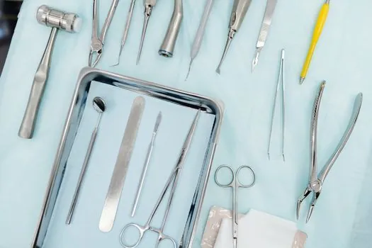 Polycarbonate (PC) selection for medical devices - Sterilization method dictates the grade, not the other way around