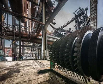 Self-Aligning Bearing selection for steel mills - Contamination and water: the real failure driver in mill environments