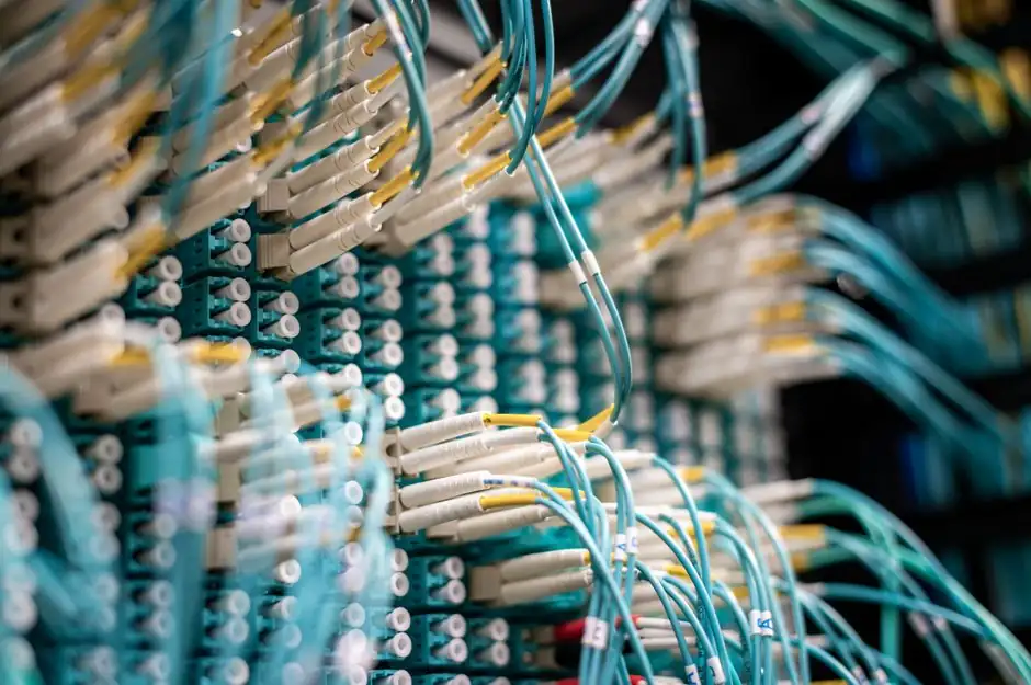 Server Hardware Market Share: 2026 OEM Map and Spec Gates