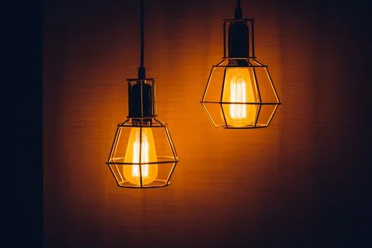 Shakeout Machine selection for lighting fixtures - Standards, Sourcing, and a Cross-Reference to Luminaire Testing